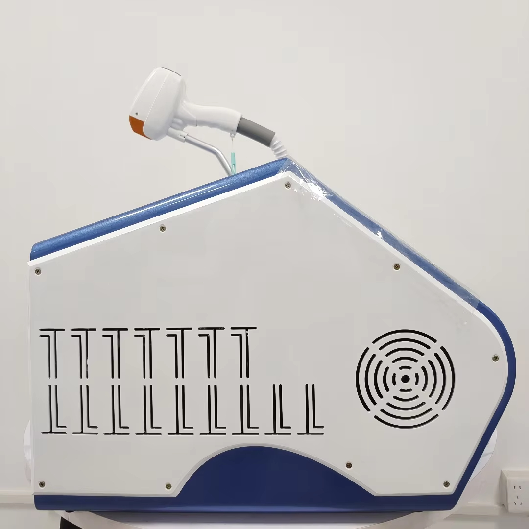 Professional Soprano Titanium  - Ice Titanium Diode Laser Machine 评论和价格