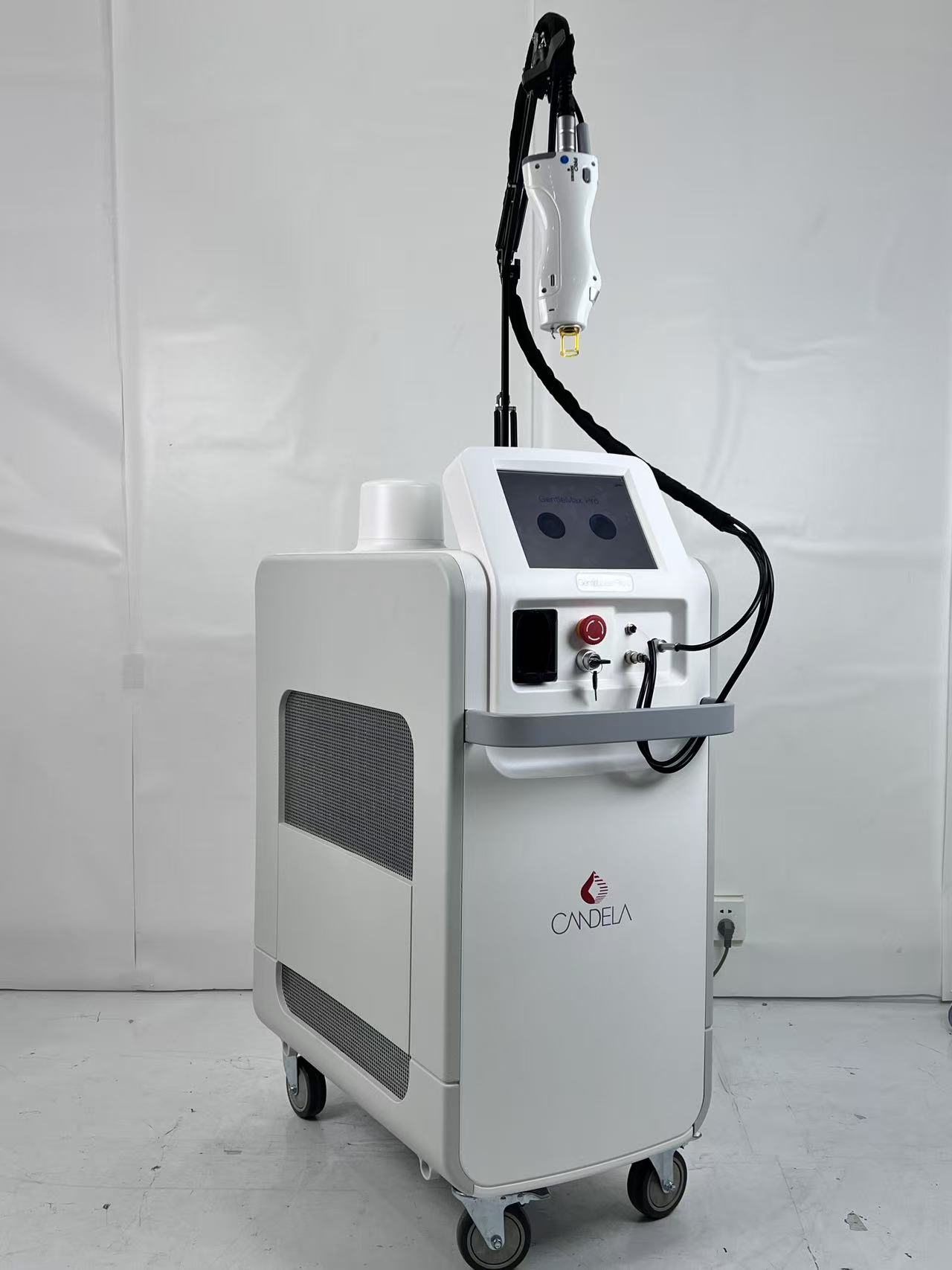 755nm 1064nm Dual Wavelength A - Alexandrite Laser Hair Removal Machine 评论和价格